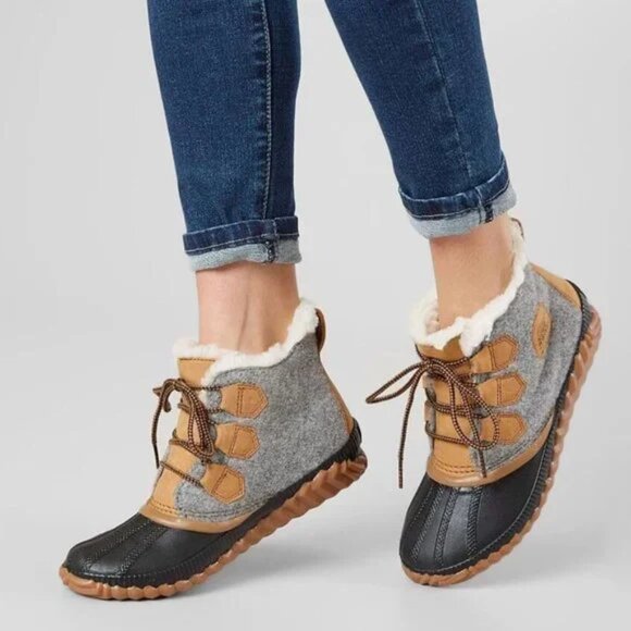 Sorel Ankle Boots in Gray and Brown - Picture 2 of 12